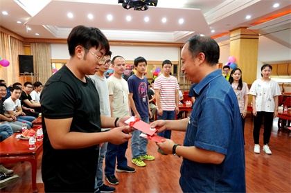 瀘天化股份公司開(kāi)展“致敬青春，共筑夢(mèng)想”青年員工聯(lián)誼活動(dòng)